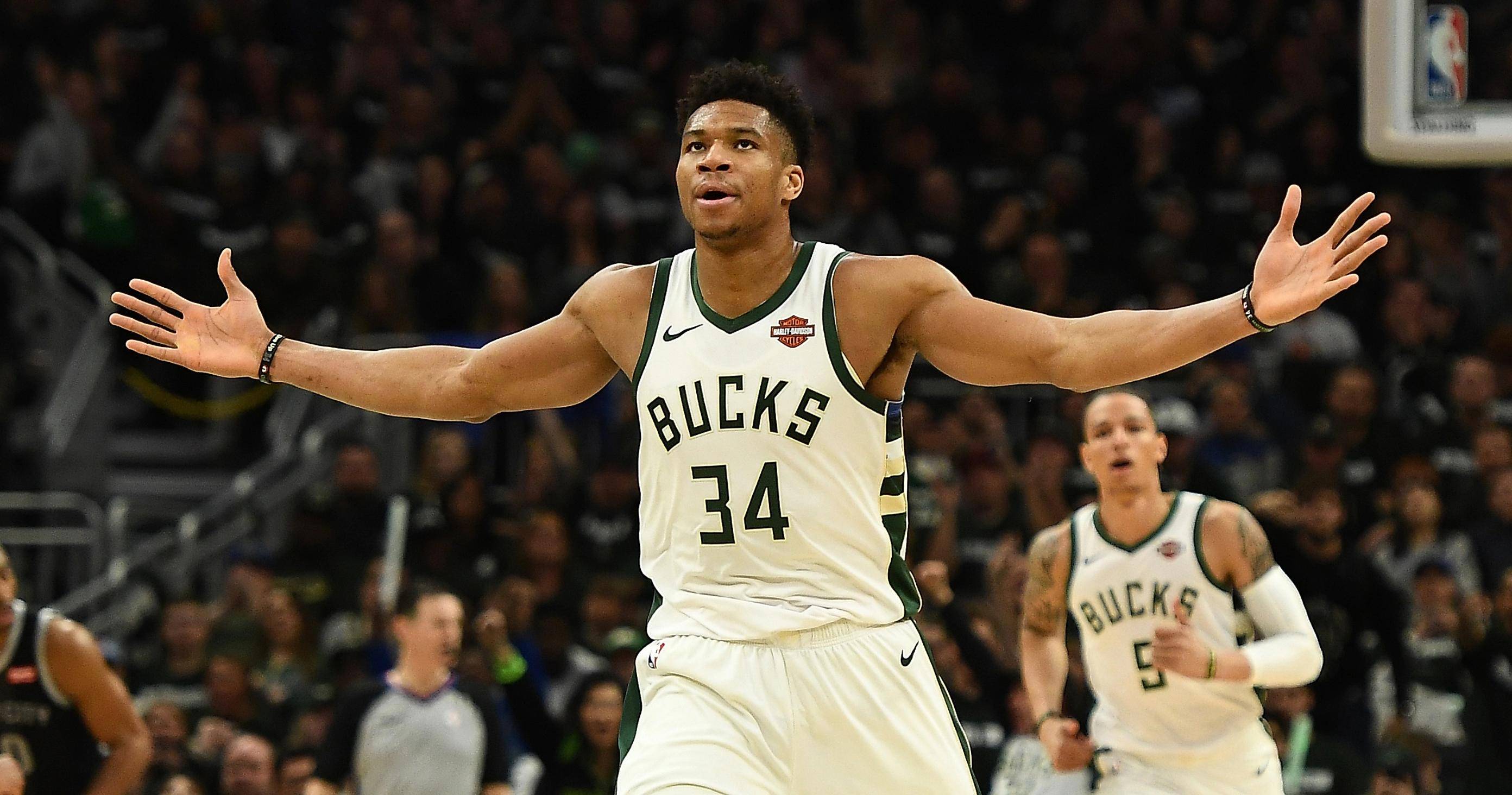 迪马济奥：加蒂被确诊为右膝半月板撕裂，至少缺阵一个月（迪马济奥：加蒂右膝半月板撕裂，预计至少缺席一个月）