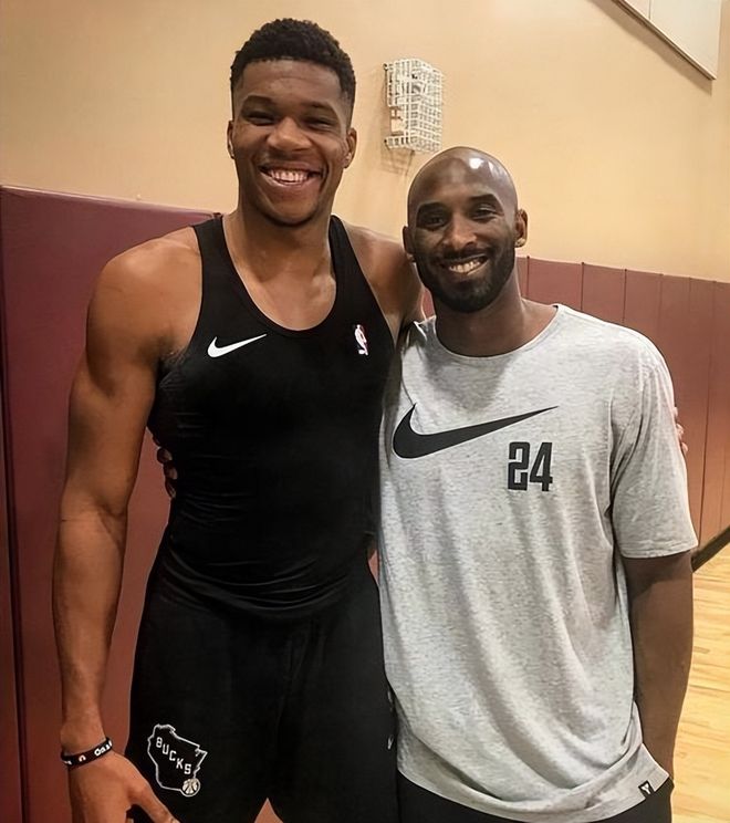 国乒8-2胜法国，产生了3大不可思议，王楚钦救场，王皓脸色铁青（国乒8比2力克法国，上演三大离奇一幕：王楚钦挺身救场，王皓面色铁青）