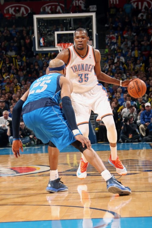 意媒：贡多齐可能在冬窗离开拉齐奥，标价至少3000万欧元（意媒：贡多齐或在冬窗从拉齐奥离队，标价不低于3000万欧）