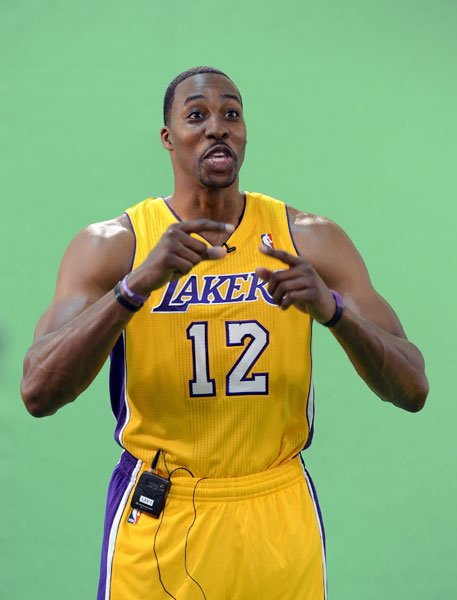 詹姆斯：我还没到百分百状态，但今晚状态比打猛龙好多了（詹姆斯：状态未达百分百，今晚明显好于对猛龙一战）