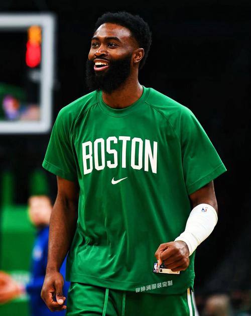 卡尔：我从小到大的偶像是梅西；国际比赛日期间还要参加补考（卡尔：从小偶像就是梅西，国际比赛日仍需去补考）