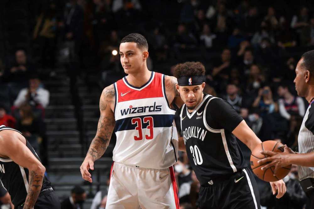 球星这次突破像飞一样（这次突破，球星疾速如飞）