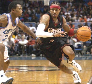 姆本扎：我和铁人签了两年合同，下赛季在中超继续为铁人效力（姆本扎签约铁人两年：下赛季继续为铁人征战中超）