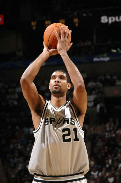 亚洲强队主力集体伤退，备战形势骤紧（亚洲劲旅主力接连伤退，备战形势告急）